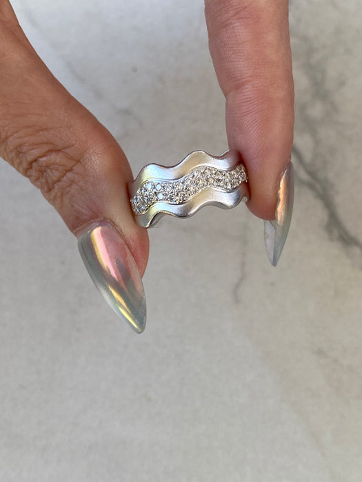 Vintage Platinum 900 Brushed Finish Wavy Diamond Ring