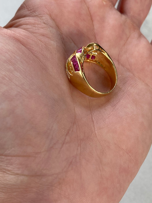Vintage 18K Ruby & Diamond Baguette Knot Ring