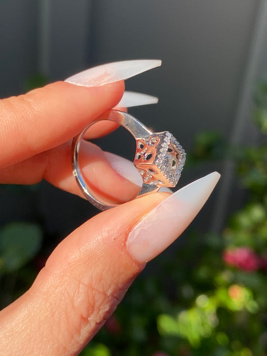 14k white gold dancing diamond ring size 6.75