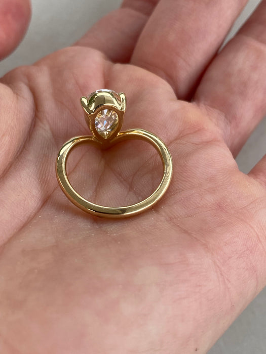 18K Gold 2.01 Carat Pear Lab Diamond Ring