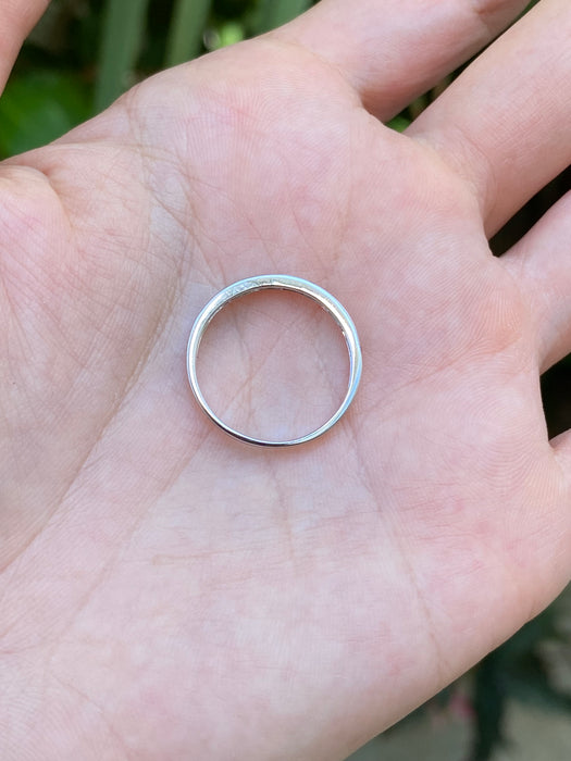 14k white gold rainbow ring size 6.5