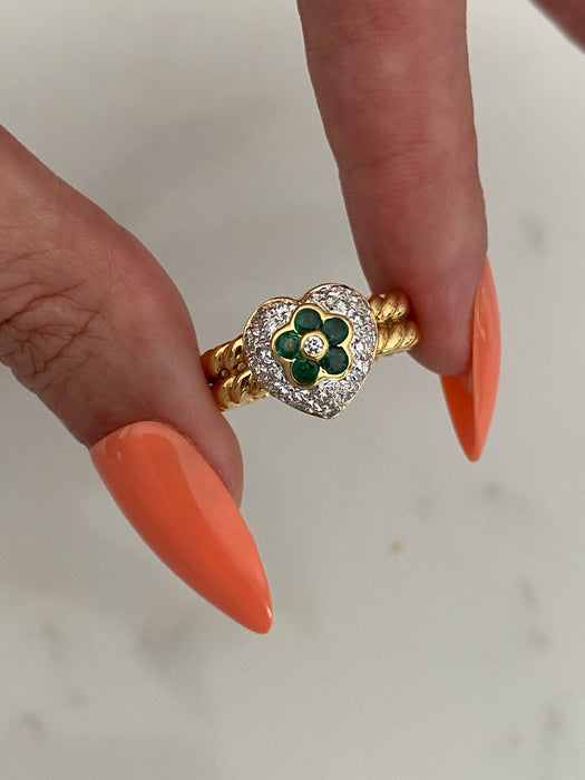 Vintage 18K Gold Braided Diamond Heart Emerald Flower Ring