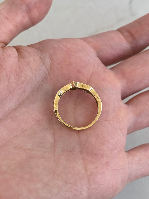 Vintage 18K Natural Diamond Crown Ring