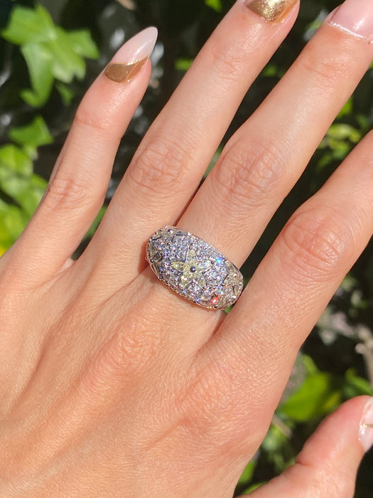 18k white gold diamond bombe star flower ring size 6
