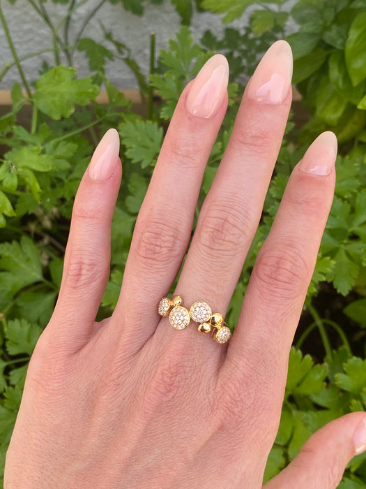 Vintage 18K Gold Diamond Dot Ring Size 7.25