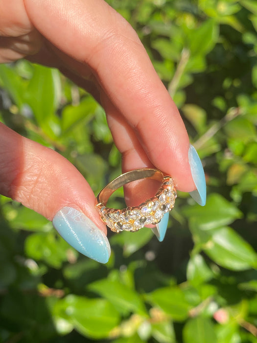 18k flower diamond ring size 7