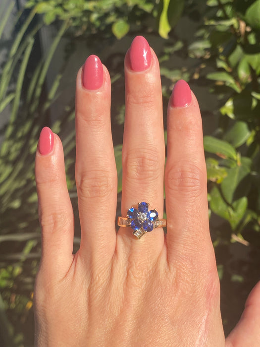 18k blue sapphire diamond flower ring size 6.75