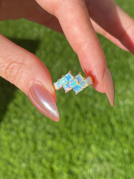 Vintage 14K Gold Opal Ring