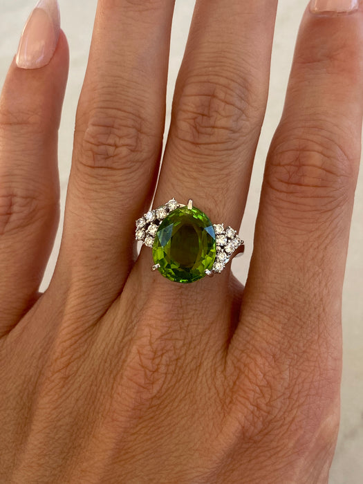Vintage Platinum 900 Peridot & Diamond Ring