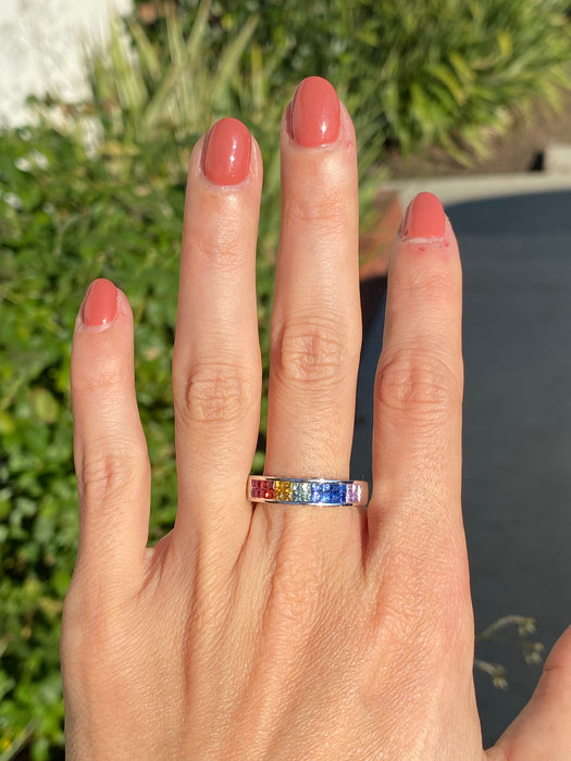 18k white gold rainbow sapphire ring size 7.5