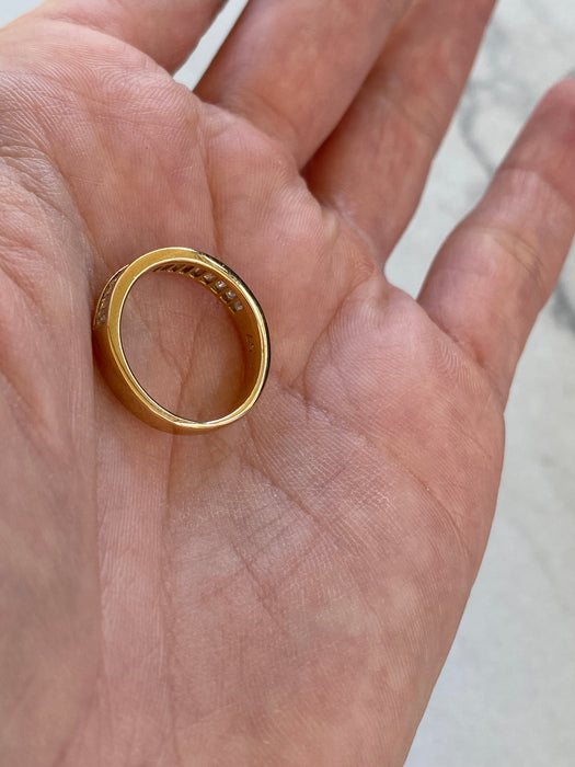 Vintage 18K Gold Channel-Set Step-Cut Natural Diamond Ring