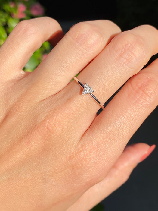 14k white gold diamond triangle ring size 6.5