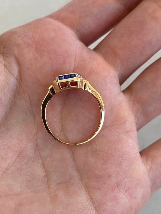 Vintage 18K Gold Sapphire & Diamond Ring