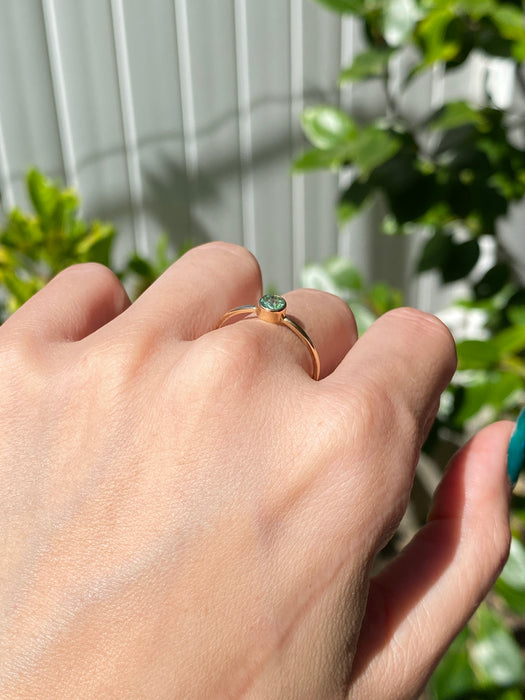 14k emerald ring size 8