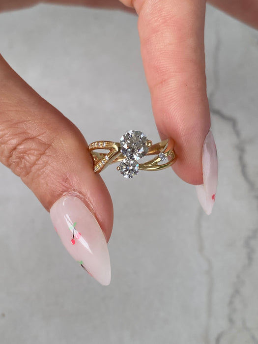 Vintage 18K Gold Natural Diamond Bypass Ring