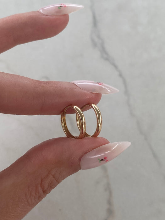 14K Gold Classic Huggie Earrings