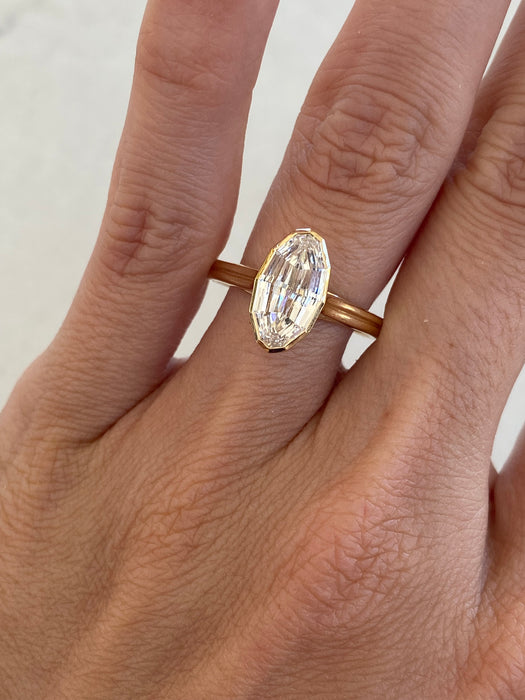 14K Gold 2.05 Carat Oval Step-Cut Lab Diamond Ring – IGI Certified
