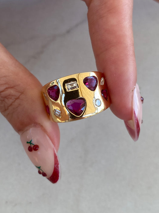 Vintage 18K Gold Ruby Heart & Diamond Ring