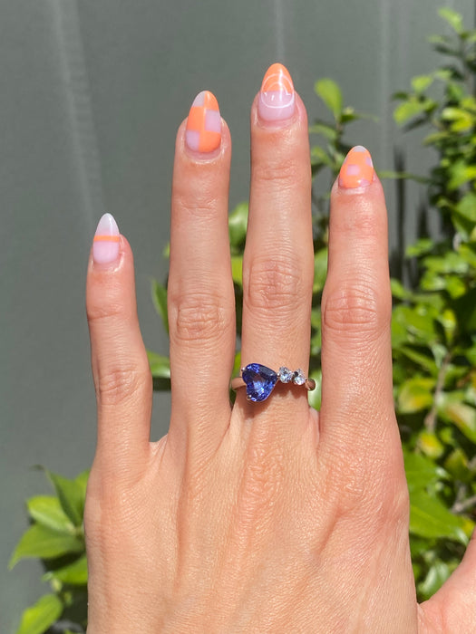 Platinum blue sapphire diamond heart ring size 6.5