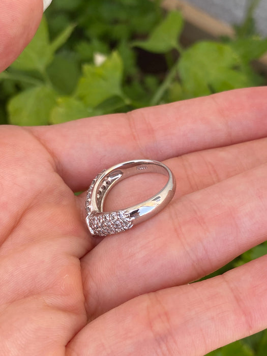 Vintage Platinum 900 1 Carat Diamond Chevron Ring Size 6.25