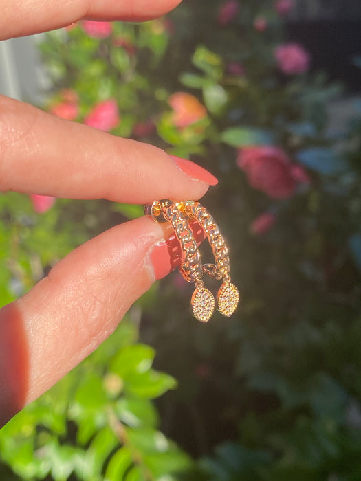 14k curb j diamond huggie hoop earrings