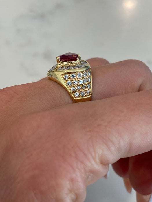 Vintage 18K Ruby Heart Diamond Ballerina Ring