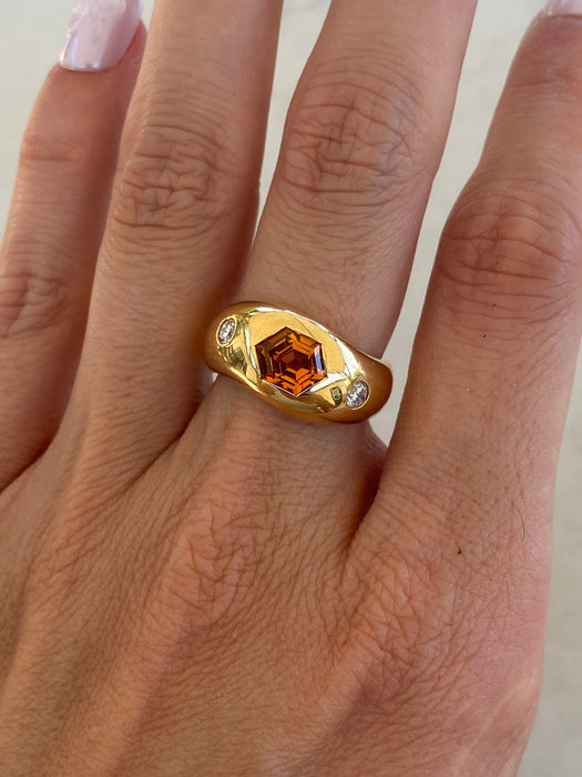 Vintage 18K Yellow Hexagon Sapphire & Diamond Ring