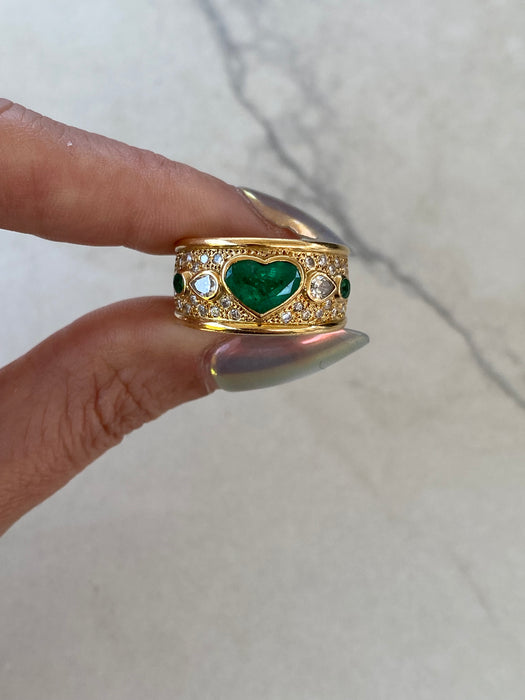 Vintage 18K Gold Heart Emerald & Pear Diamond Cigar Band Ring