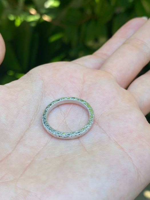 14k white gold engraved eternity ring size 6.25