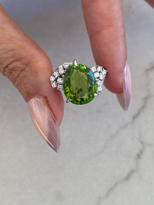 Vintage Platinum 900 Peridot & Diamond Ring