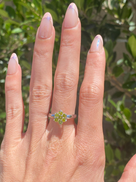 Vintage 14K White Gold Yellow Diamond Flower Ring – 0.90 TCW – Size 6.5