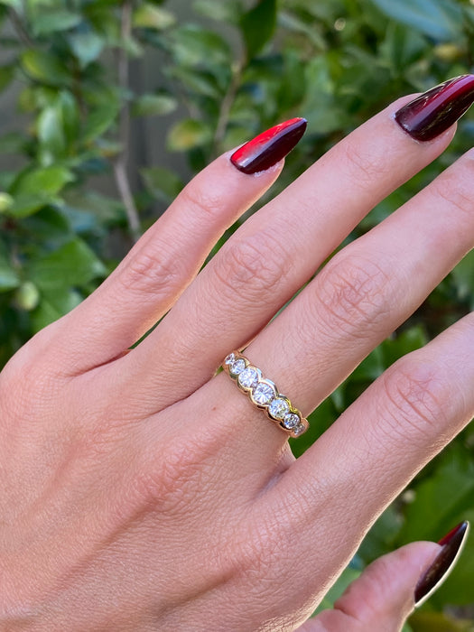 18k 1 carat bezel set diamond ring size 6