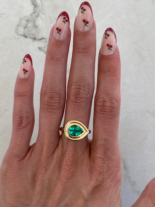 14K Gold Double Bezel Lab-Grown Emerald East-West Ring
