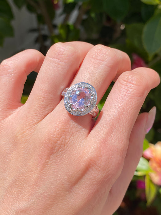 18k white gold Kunzite and diamond ring size 6.75