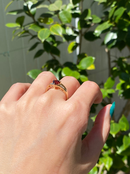 10k garnet diamond ring size 7.25