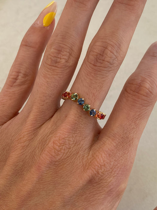 14K Gold 1.10 Carat Rainbow Sapphire Wavy Ring Size 7
