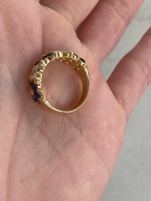 Vintage 18K Gold Blue Sapphire & Diamond Flower Ring | 2.21 TCW | Size 5