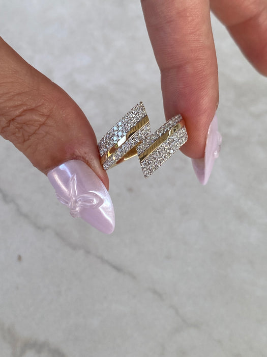 14K Gold Twist Bypass Diamond Ring