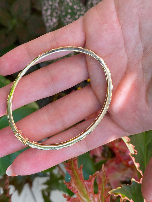 14k diamond shape diamond bangle bracelet