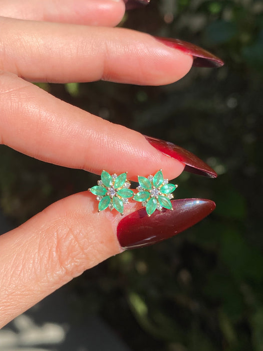 14k emerald diamond flower stud earrings