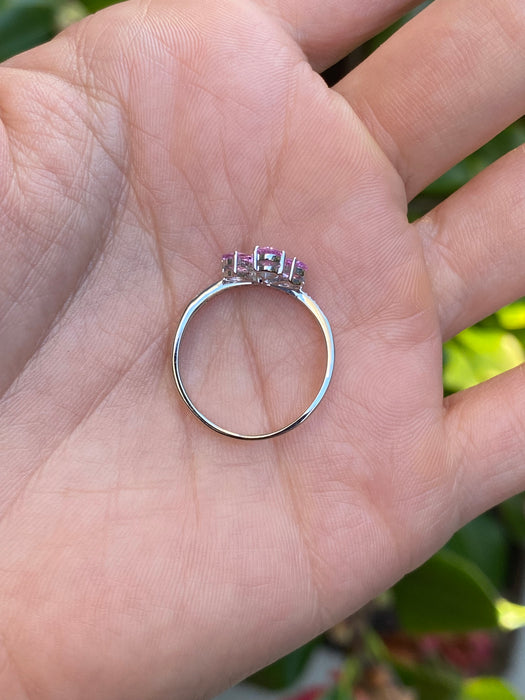 18k white gold pink sapphire diamond wavy ring size 6.5