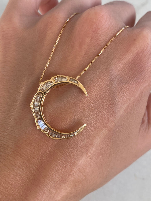 Vintage 18K Rose Gold Crescent Moon Necklace