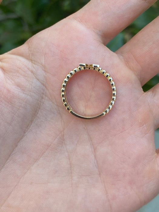 14k ribbed star diamond ring size 6.5