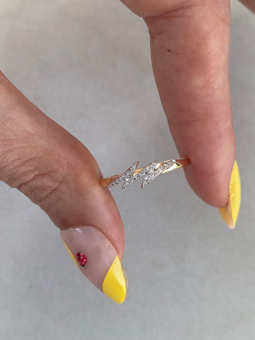 14K Gold Diamond Lightning Bolt Ring Size 7