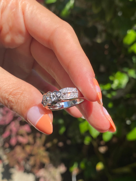 18k white gold diamond flower ring size 6.75