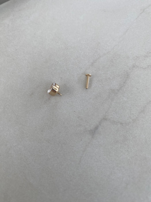 14K Gold 0.90 CT Heart Lab Diamond Flat Back Stud Earring (Single)