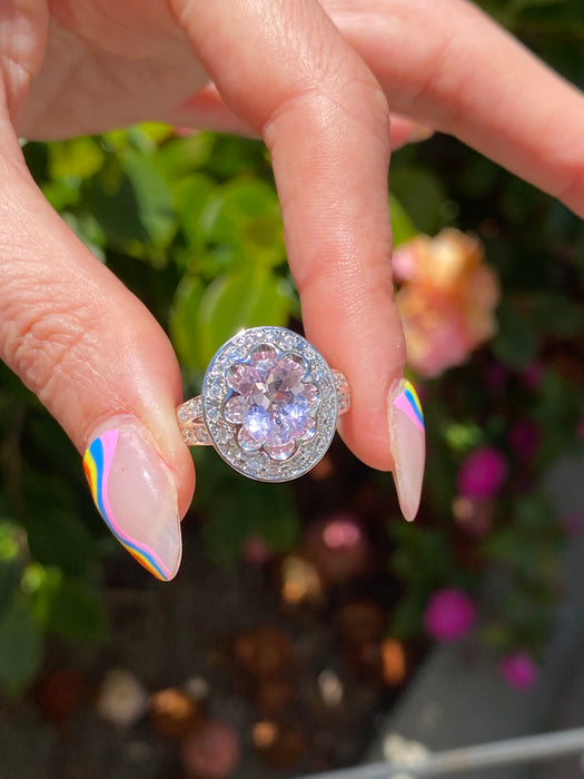 18k white gold Kunzite and diamond ring size 6.75