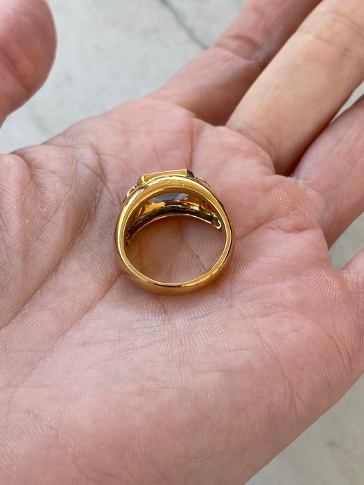 Vintage 18K Gold Bezel-Set Emerald Cut Aquamarine Heart Ring – 1.98 Carats
