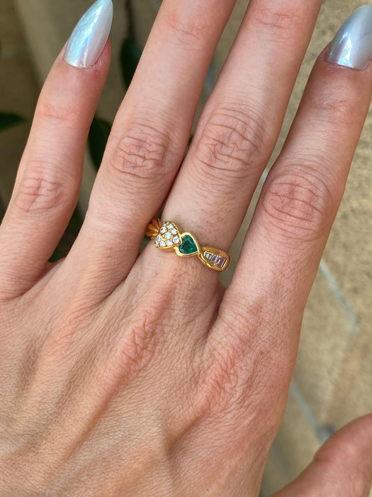 Vintage 18K Gold Bezel Set Emerald Heart & Diamond Ring