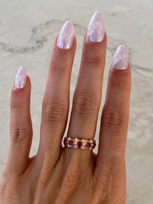 Vintage 18K Natural Ruby & Diamond Ring